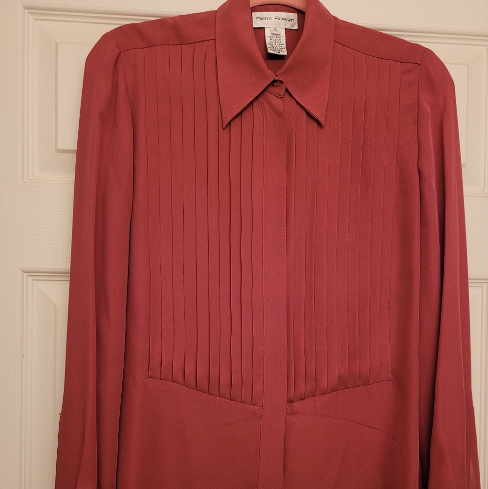 NWOT Rena Rowan 100% Silk Blouse